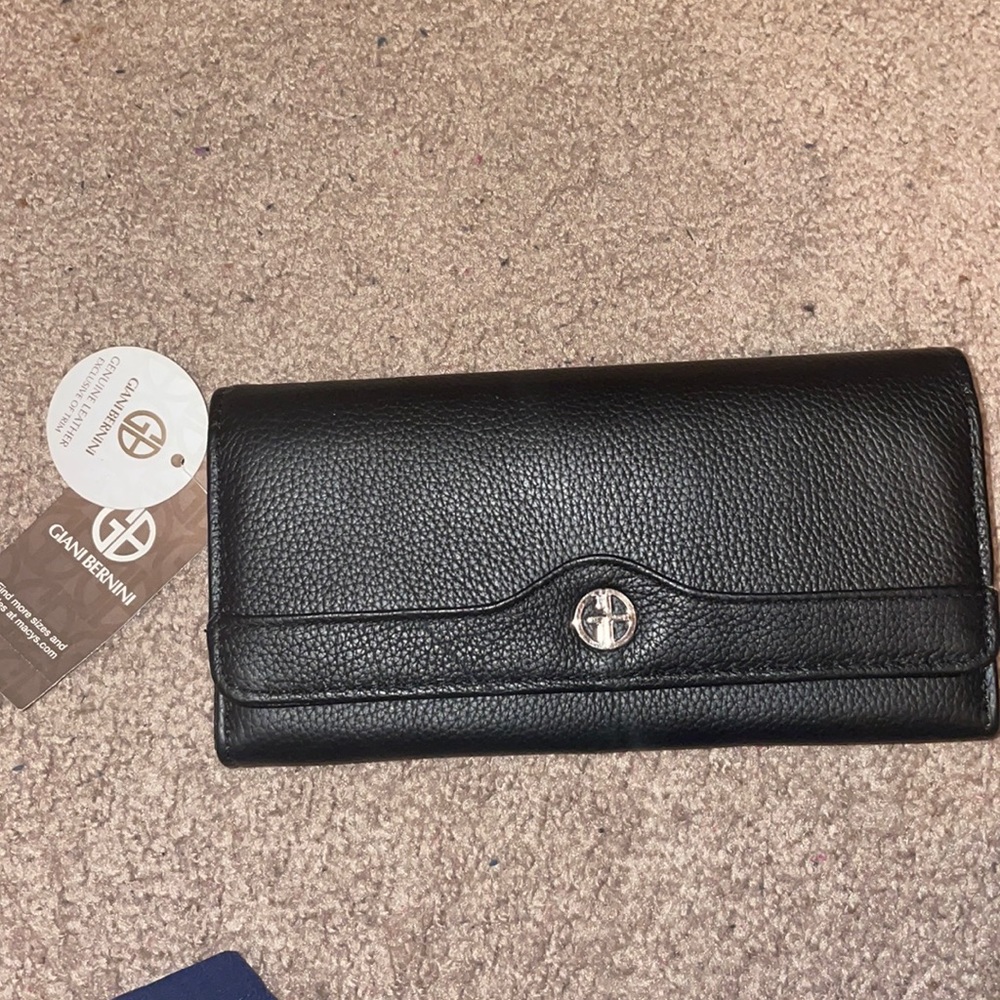 Giani Bernini Black Wallet